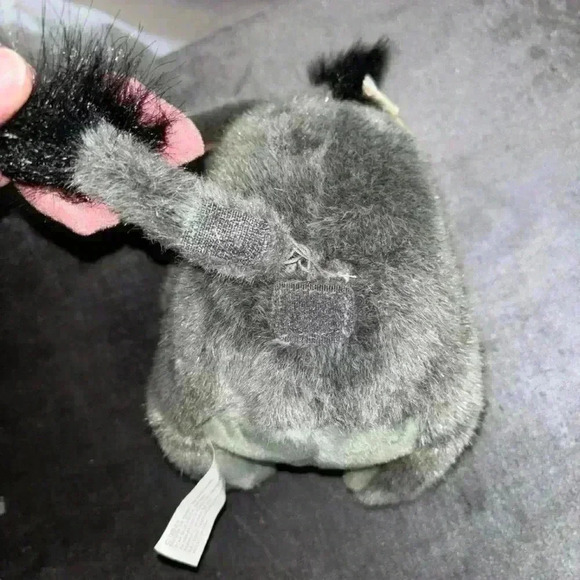 Vintage Eyore plush, new with tag - Picture 4 of 6